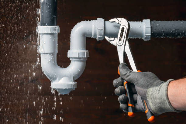 Professional Leak Detection technician working in Somers, WI